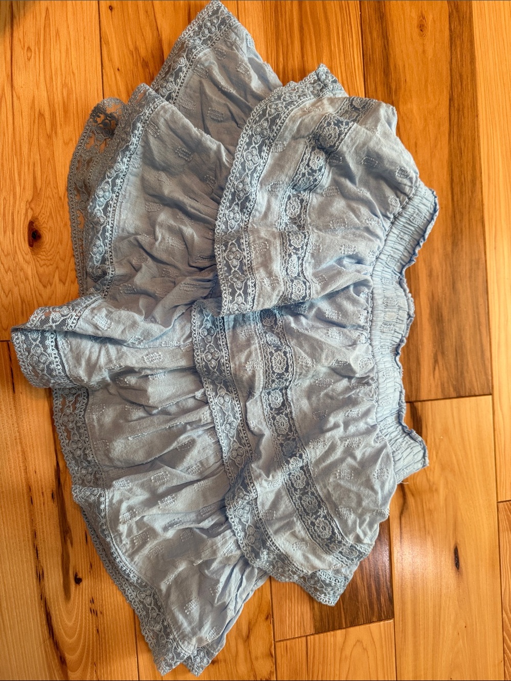 Light Blue Lace Tiered Skork
